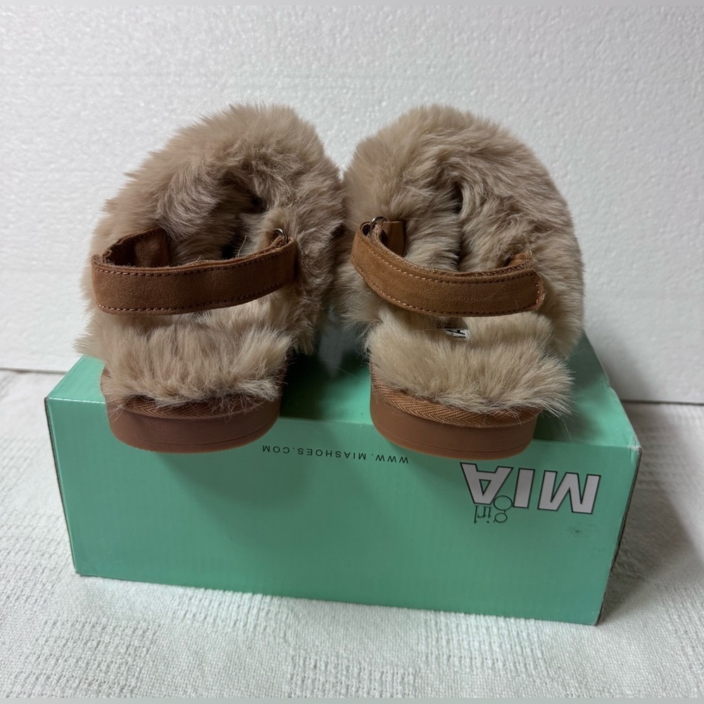 MIA Tan Faux-Fur Backless Slide Big Kids Girl - Picture 10 of 13
